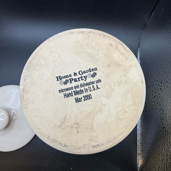 Home and Garden Party Ltd Floral Crock with Lid 2000 Made In USA Stoneware - Picture 6 of 8